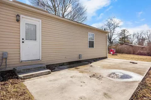 404 E Franklin St, Colfax, IN 46035 photo 26