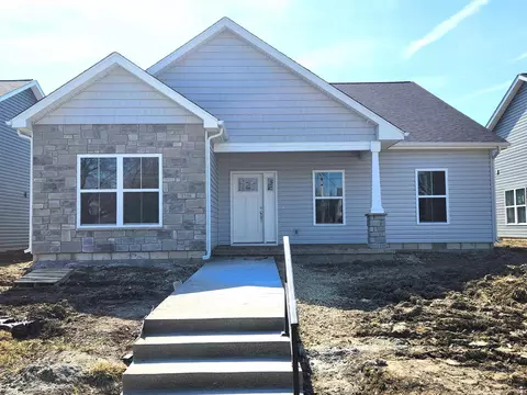 1109 E Wabash St, Frankfort, IN 46041
