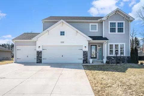 24386 Kingfisher Ct, Elkhart, IN 46514