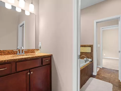 Bath - 4178 Tripoli Dr, Lafayette, IN 47909 photo 6 of 7