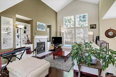3637 E Tamarron Dr, Bloomington, IN 47408 photo 5