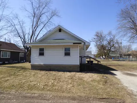 458 Hill St, Frankfort, IN 46041