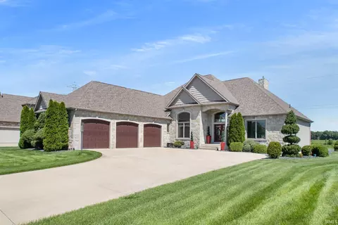 10085 Wescott Dr, Granger, IN 46530 photo 2