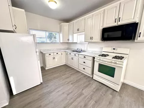 816 E Calvert St, South Bend, IN 46613 photo 12