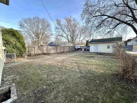 816 E Calvert St, South Bend, IN 46613 photo 27