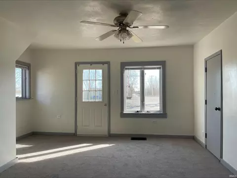 810 E Van Vleek St, Waterloo, IN 46793 photo 4