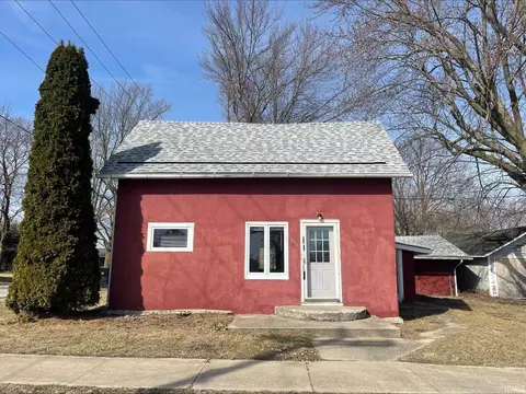 810 E Van Vleek St, Waterloo, IN 46793 photo 1