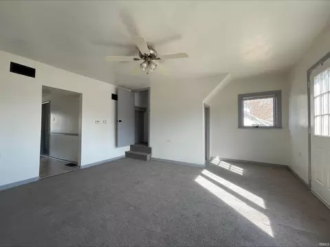 810 E Van Vleek St, Waterloo, IN 46793 photo 3