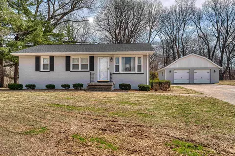 2936 Orchard Rd, Evansville, IN 47720