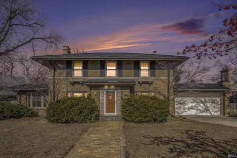 613 N Riverside Dr, Elkhart, IN 46514