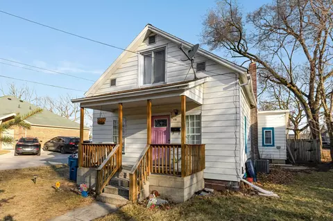 Exterior - 110 E Jefferson St, Auburn, IN 46706 photo 1 of 8
