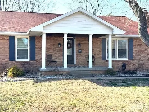 935 S Cullen Ave, Evansville, IN 47715