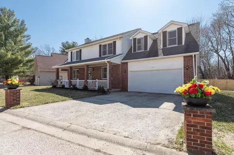 Exterior - 1108 E Ridgemont Ct, Bloomington, IN 47401 photo 1 of 7