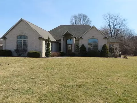 12043 Lupine Ln, Plymouth, IN 46563