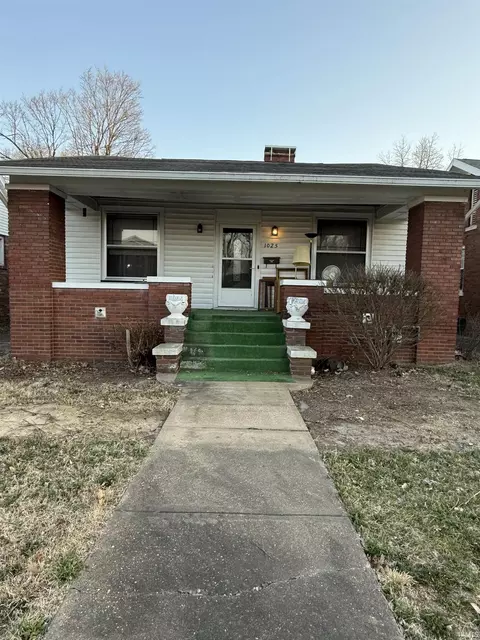 1025 Bayard Park Dr, Evansville, IN 47714