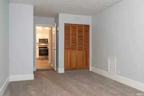 Bedroom - 984 E Buckingham Dr, Bloomington, IN 47401 photo 1 of 6