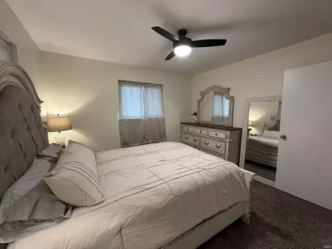 Bedroom - 512 E Walnut St, Greentown, IN 46936 photo 3 of 6