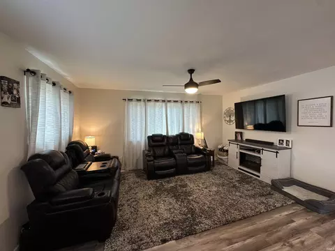 Living - 512 E Walnut St, Greentown, IN 46936 photo 1 of 2