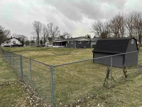 Exterior - 512 E Walnut St, Greentown, IN 46936 photo 10 of 10