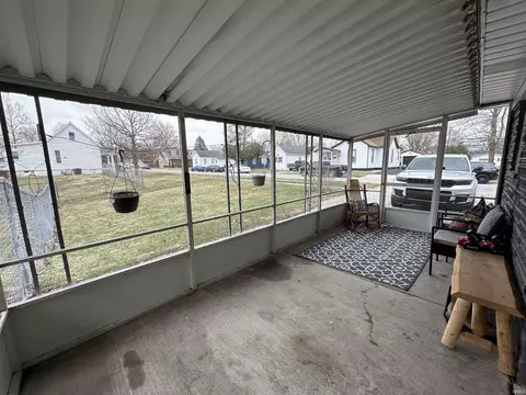 Exterior - 512 E Walnut St, Greentown, IN 46936 photo 6 of 10