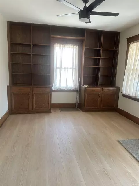 Living - 416 W W 8th St, Jasper, IN 47546 photo 2 of 2