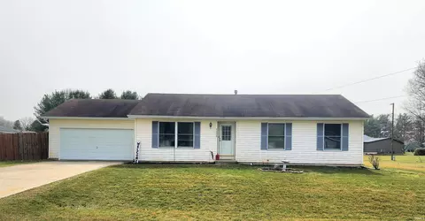 53539 Standford Dr, Bristol, IN 46507