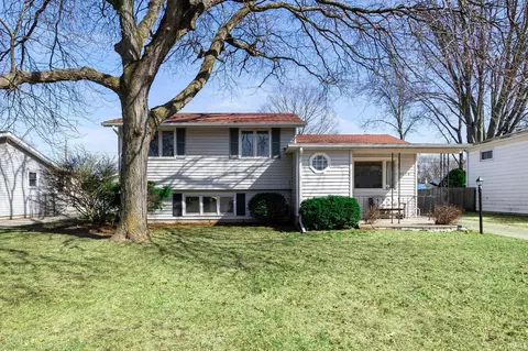 1816 Crestwood Blvd, South Bend, IN 46635