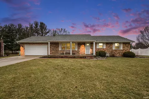 10659 Dennis Dr, Plymouth, IN 46563