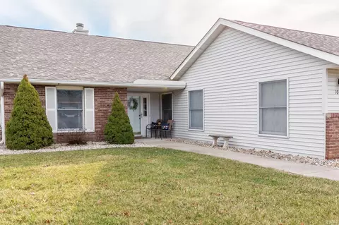 1013 E Sherbrooke Dr, Bloomington, IN 47401 photo 2