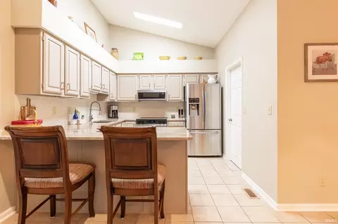 1013 E Sherbrooke Dr, Bloomington, IN 47401 photo 22