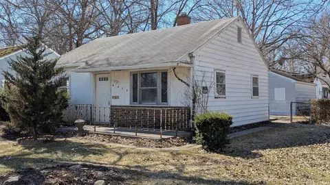 4430 Oliver St, Fort Wayne, IN 46806