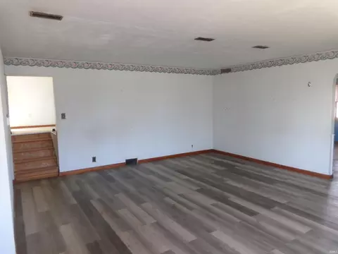 535 S Washington St, Waterloo, IN 46793 photo 2