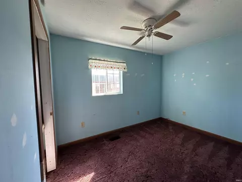 465 W Franklin St, Lyons, IN 47443 photo 10