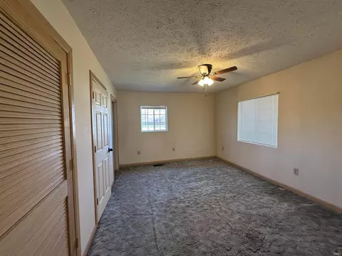 465 W Franklin St, Lyons, IN 47443 photo 9