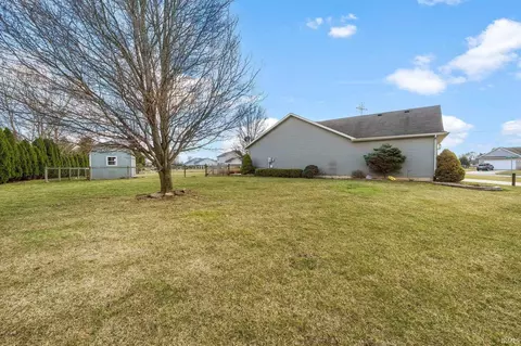 13866 Coach Circle Dr, Granger, IN 46530 photo 26