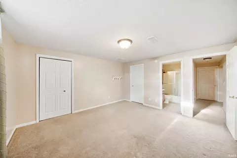 13866 Coach Circle Dr, Granger, IN 46530 photo 23