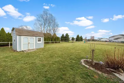 13866 Coach Circle Dr, Granger, IN 46530 photo 27