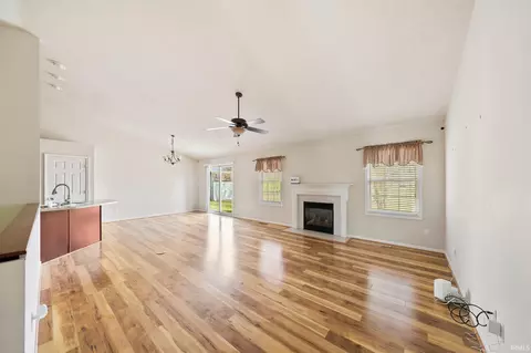 13866 Coach Circle Dr, Granger, IN 46530 photo 3