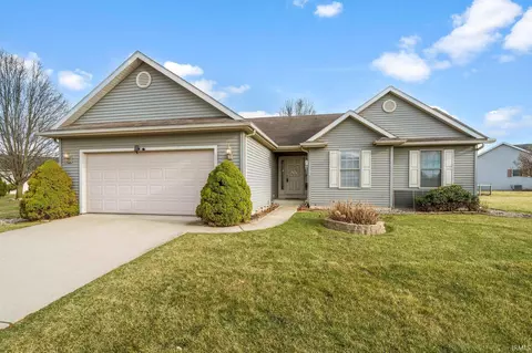 13866 Coach Circle Dr, Granger, IN 46530 photo 1