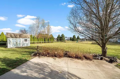 13866 Coach Circle Dr, Granger, IN 46530 photo 25