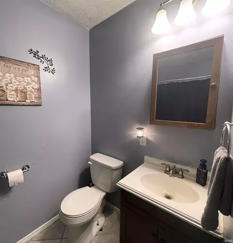 Bath - 245 Bartlett Dr, Mitchell, IN 47446 photo 1 of 1