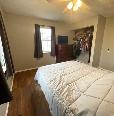 Bedroom - 245 Bartlett Dr, Mitchell, IN 47446 photo 2 of 4