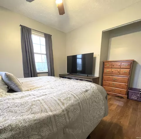 Bedroom - 245 Bartlett Dr, Mitchell, IN 47446 photo 3 of 4