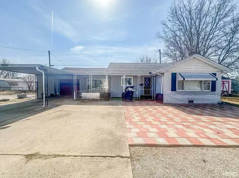 1303 S D St, Elwood, IN 46036