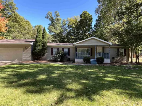 2498 Woodland Trl, Warsaw, IN 46580