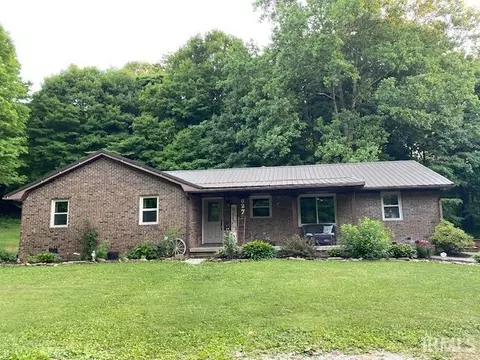 827 S Dogwood Ln, Princeton, IN 47670