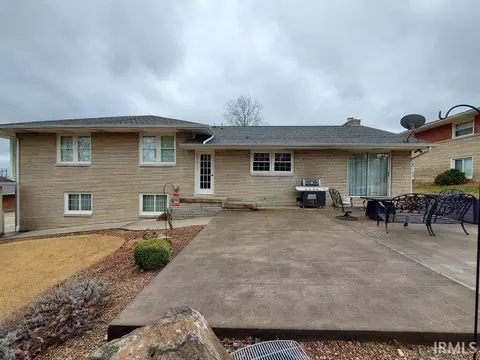 822 W 9th St, Jasper, IN 47546 photo 12
