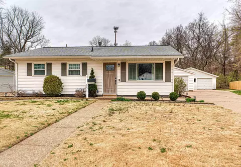 501 Thornberry Dr, Evansville, IN 47710