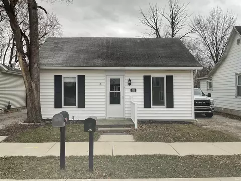 305 W Mill St, Ossian, IN 46777