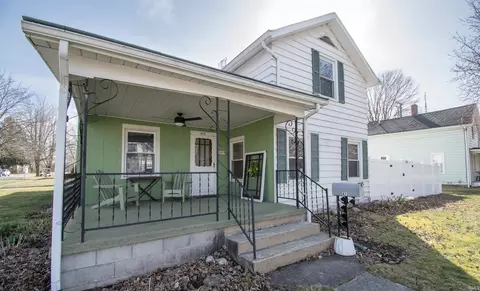 412 E Michigan St, Lagrange, IN 46761 photo 4
